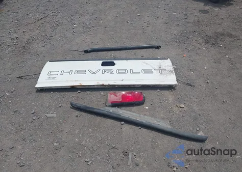 2005 Chevrolet Silverado 2500Hd Work Truck z USA, uszkodzony, nr VIN 1GCHK29U55E220307